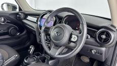 MINI Hatchback 1.5 Cooper Classic 3dr Auto Petrol Hatchback